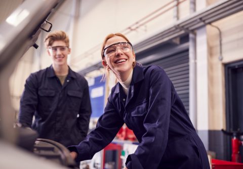 Apprenticeships for Northern Growth: Challenges, trends and current reforms